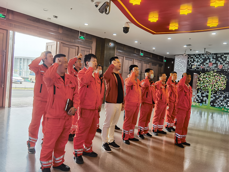弘扬革命精神 铭记光辉历史